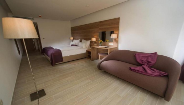 Hotel Biokovo poza 20