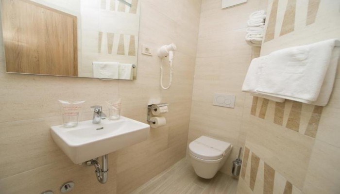 Hotel Biokovo poza 17