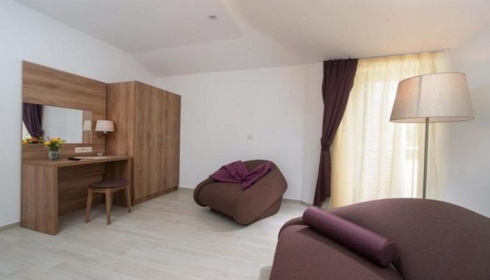 Hotel Biokovo poza 18