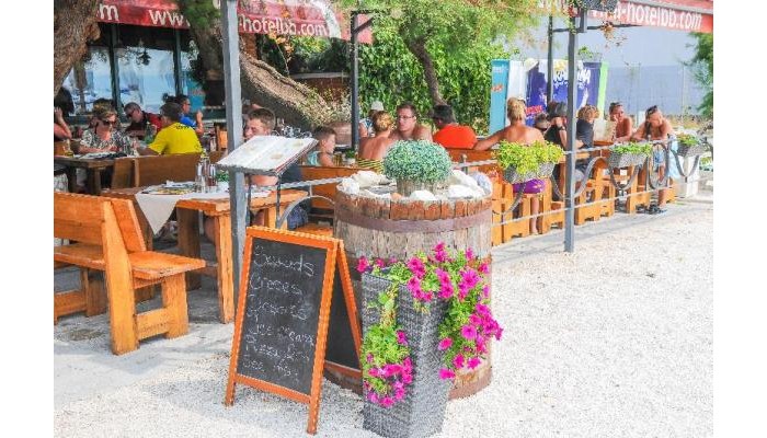 Villa Bb Podstrana poza 9