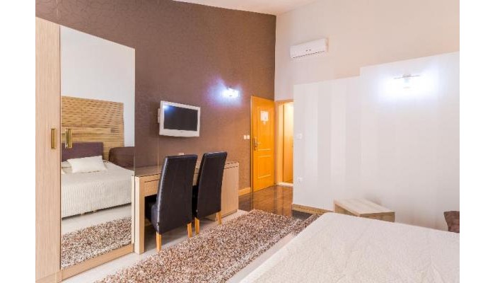 Villa Bb Podstrana poza 3