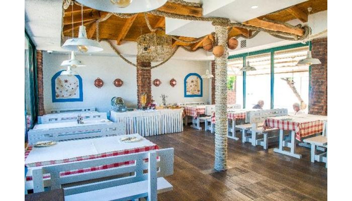 Villa Bb Podstrana poza 6