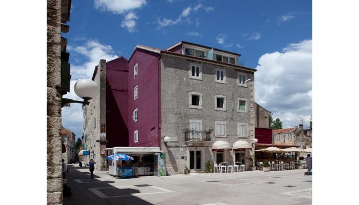 Apartments Tin poza 0