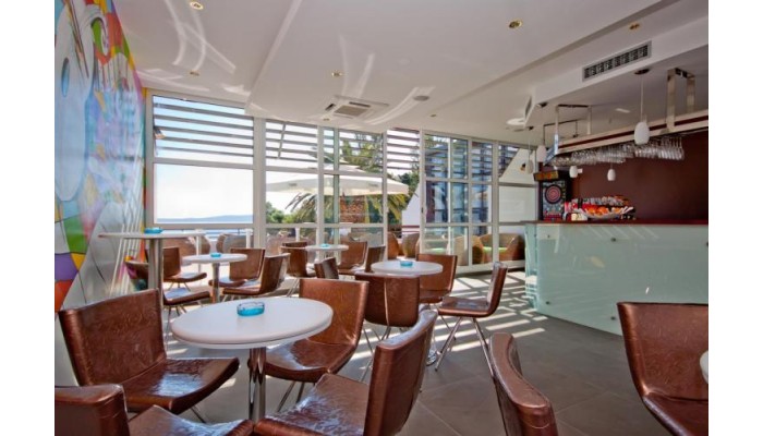 Hotel Baletna Skola poza 8