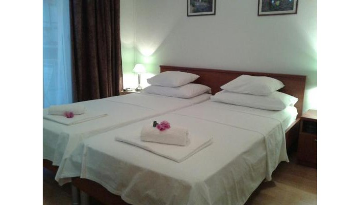 Hotel Rooms Lana poza 1