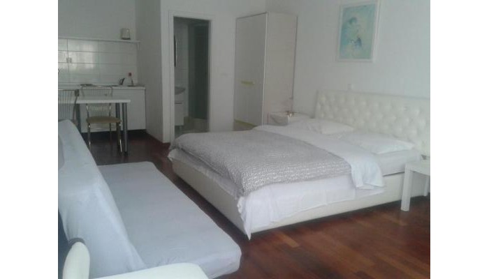 Hotel Rooms Lana poza 2