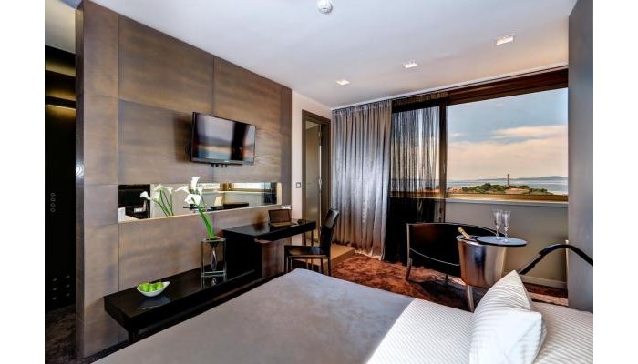 Hotel The View Luxury Rooms poza 0