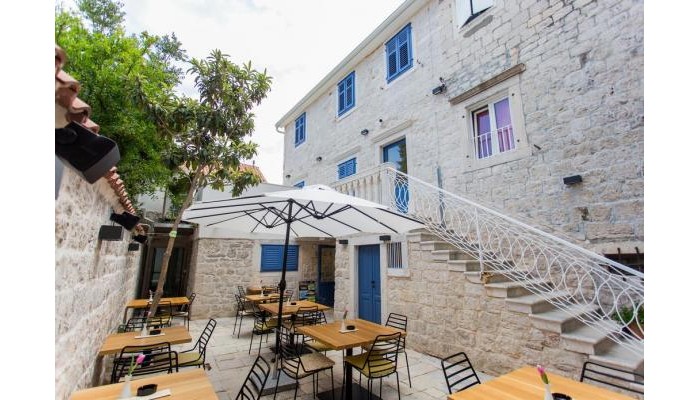 Bifora Heritage Hotel poza 0