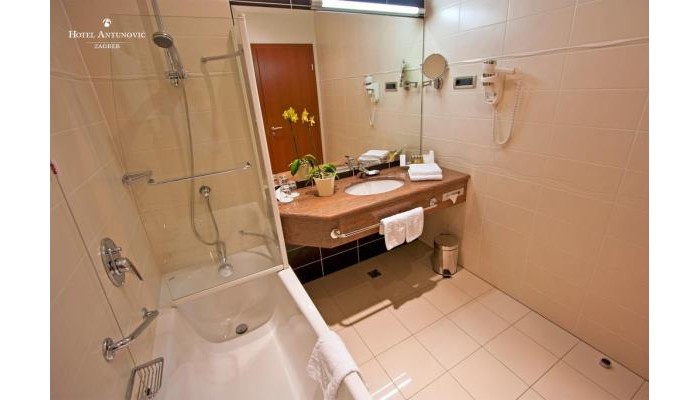 Antunovic Hotel poza 8