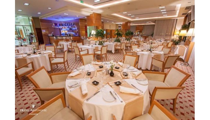 Antunovic Hotel poza 12