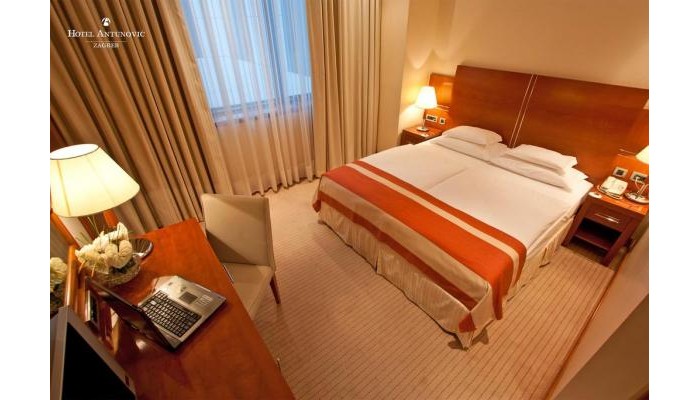 Antunovic Hotel poza 10