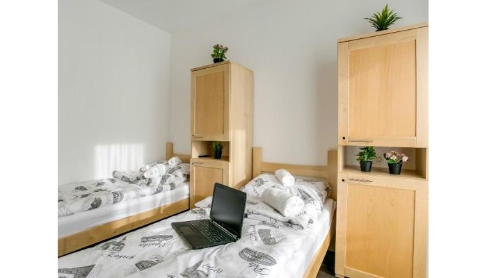 Hotel Hostel Moving poza 8