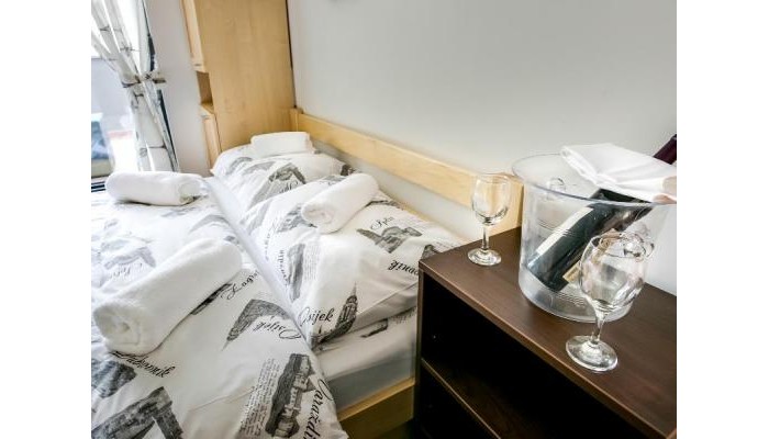 Hotel Hostel Moving poza 6