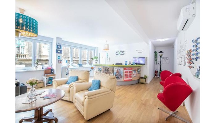 Hotel The Dots Hostel poza 1